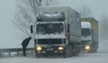 Задължително с вериги е движението на камионите в област Разград