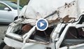 Мъж оцеля по чудо, след срутване на подпорна стена върху колата му