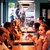 Затвориха 24 незаконно работещи ресторанта в Париж