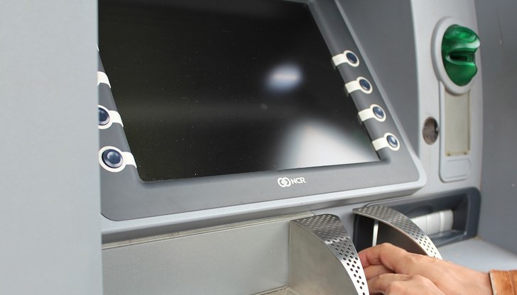 На пръв поглед отделните банкови такси са нещо незначително, но размерът им определено е ключов дразнител за потребителите и периодично отприщваща се тема в социалните мрежи На пръв поглед отделните банкови такси са нещо незначително, но размерът им определено е ключов дразнител за потребителите и периодично отприщваща се тема в социалните мрежи