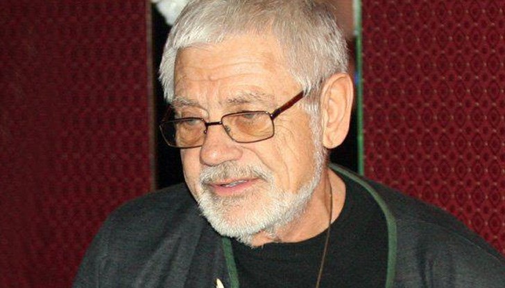 Поетът преболедува коронавирус Поетът преболедува коронавирус