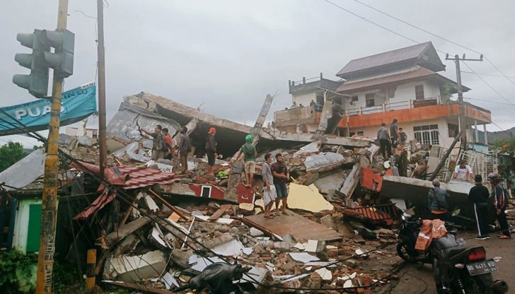 При труса се е срутила болница