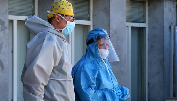 Само при един санитар е установена положителна проба Само при един санитар е установена положителна проба