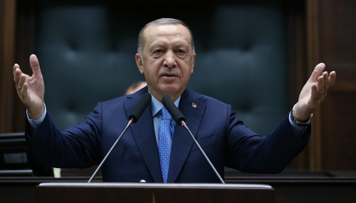 Турският президент е изтъкнал необходимостта да се обнови Митническият съюз, да се осигури визова свобода на турските граждани и да се предприемат стъпки в преговорите за членство на Турция в ЕС