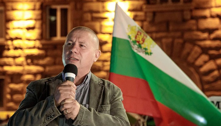 Борисов и сие, сган престъпна и омразна, коя дата ще ви е удобна за изборите, пита генералът