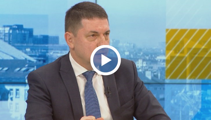 Имало е четири телефонни измами в област Русе, като се е предлагало съдействие за лечение на болни от коронавирус, заяви министърът на вътрешните работи