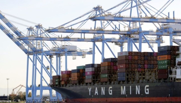 Недостиг на контейнери и задръствания по пристанищата