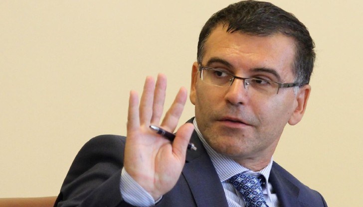 Бившият финансов министър очерта това като неизбежна стъпка пред следващото правителство Бившият финансов министър очерта това като неизбежна стъпка пред следващото правителство