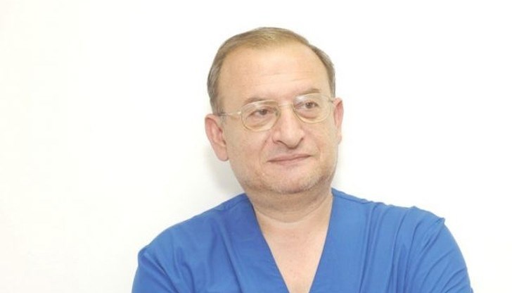 Д-р Николов е уважаван уролог в Бургас