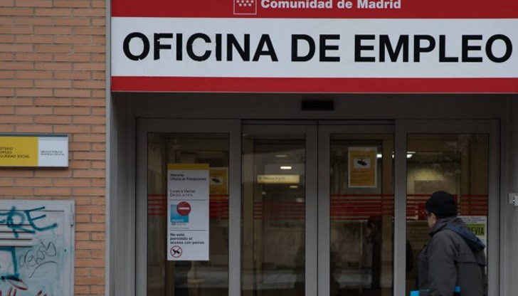 Незапомнена безработица в страната от времето на краха на Lehman Brothers