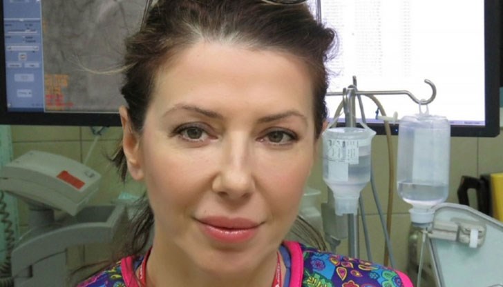 Нужно е да посетите личния си лекар, специалист по вътрешни болести, кардиолог и пулмолог, ако се наложи и съдов хирург, съветва специалистът