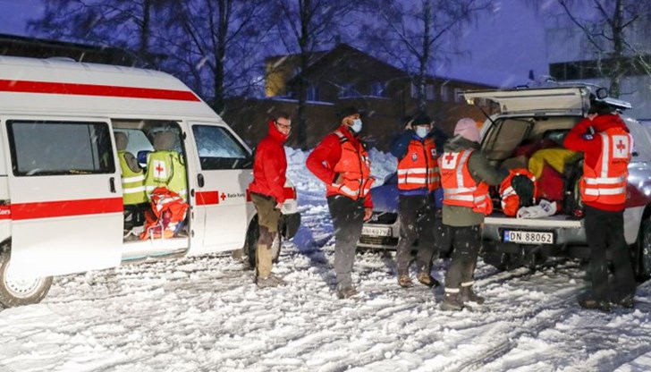 Норвежките спасители все още се надяват да открият оцелели от свлачището преди пет дни