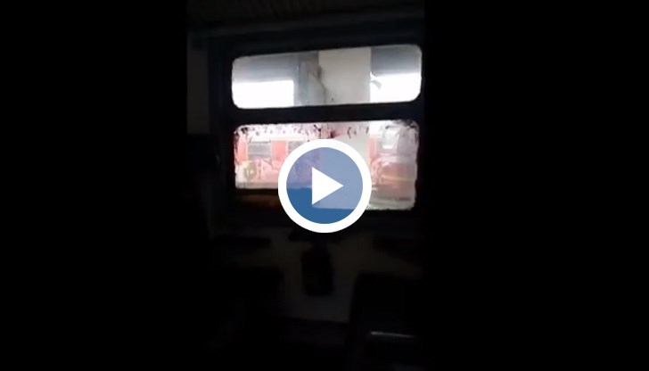 "Това е срам за България, която казват, била член на Европейския съюз. От София до Горна Оряховица с бързия влак се стига за 4 часа. От Горна Оряховица до Русе - 83 км с пътническо влакче за 3 часа. Мизерията в него няма да дискутирам", възмущава се Марияна Цветкова