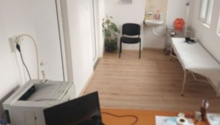 След обновяването на сградата 1600-те жители на с. Басарбово вече могат да ползват здравни грижи в нормална и приятна обстановка След обновяването на сградата 1600-те жители на с. Басарбово вече могат да ползват здравни грижи в нормална и приятна обстановка