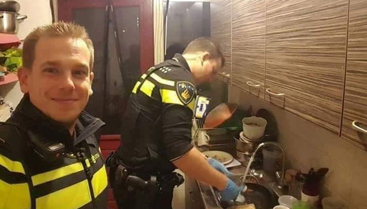 Представяте ли си български полицаи  да мият чиниите на пет деца, докато майка им е в болницата?