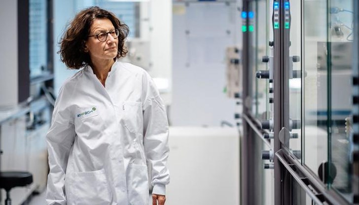 Целта ѝ е да превръща познанията си в продукти, които лекуват хората. Тюреджи е родена в Германия, но първоначално е отглеждана от баба си и дядо си в Истанбул