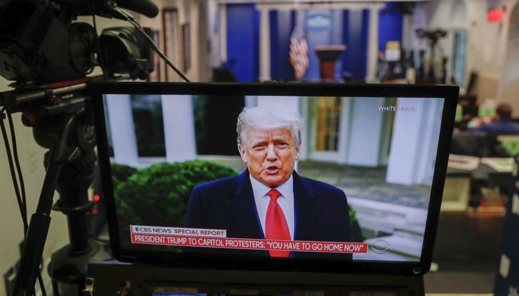 Тръмп похвали своите „прекрасни поддръжници“ и им обеща: „нашето невероятно пътешествие едва започва“ Тръмп похвали своите „прекрасни поддръжници“ и им обеща: „нашето невероятно пътешествие едва започва“