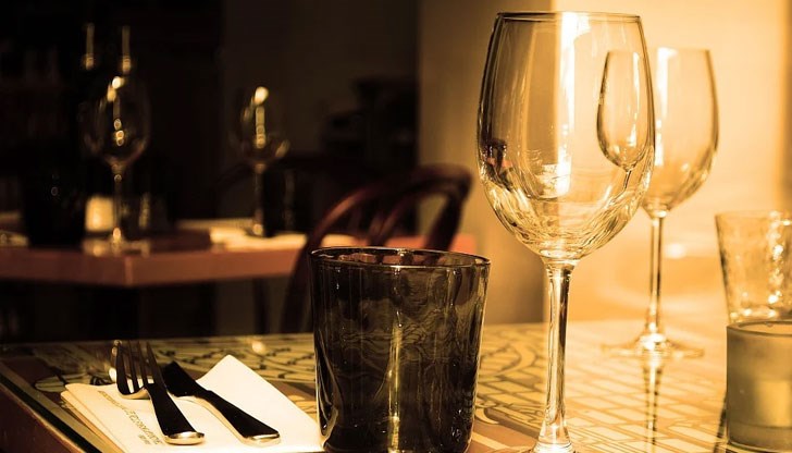 Задължително е и тестване на всички пристигащи в страната Задължително е и тестване на всички пристигащи в страната