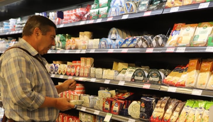 На опаковката често можете да намерите надпис “без захар”. Тези продукти съдържат захарни алкохоли, като сорбитол, манитол и ксилитол. Подобни захарни вещества не могат да бъдат усвоени от тялото