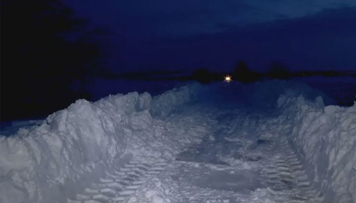 Очаква се в община Суворово да разчистят пътищата до обяд Очаква се в община Суворово да разчистят пътищата до обяд