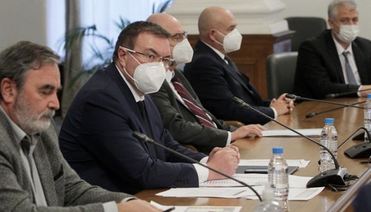 На базата на "безупречните" си данни, планираха, манипулираха, харчиха, крадоха и до едно ги правиха некадърно На базата на "безупречните" си данни, планираха, манипулираха, харчиха, крадоха и до едно ги правиха некадърно