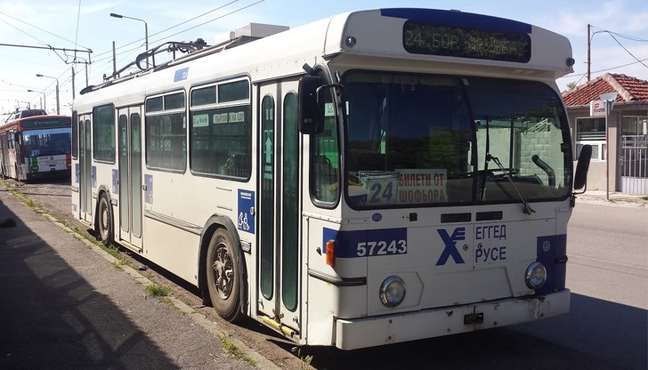 Заради софтуерен проблем няма да може да се извършва таксуване на електронните карти, пътниците да си купуват билети Заради софтуерен проблем няма да може да се извършва таксуване на електронните карти, пътниците да си купуват билети