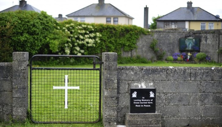 Масов гроб на 800 деца в бившия дом “Майка и бебе” в Туъм