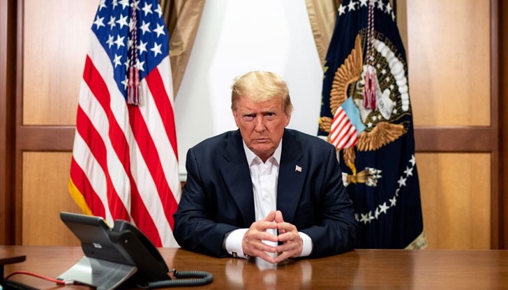 Ако нарушенията се повторят акаунтът на американския президент може да бъдат изтрит трайно, предупредиха от Туитър