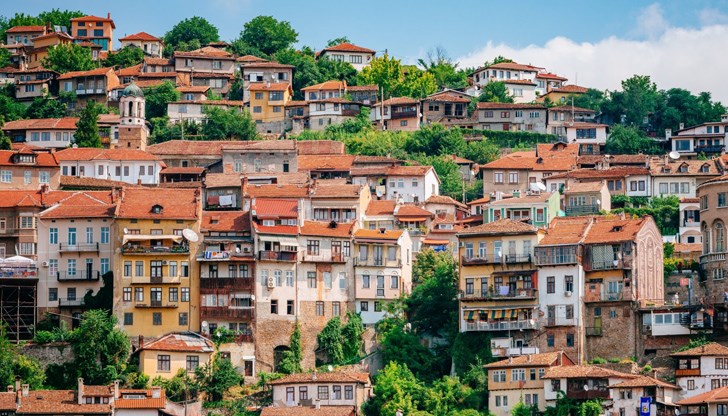 Още от края на миналата година се наблюдава засилено предлагане не само на ресторанти и кафета, но и на всякакви търговски площи – магазини, офиси, хотели, пицарии Още от края на миналата година се наблюдава засилено предлагане не само на ресторанти и кафета, но и на всякакви търговски площи – магазини, офиси, хотели, пицарии