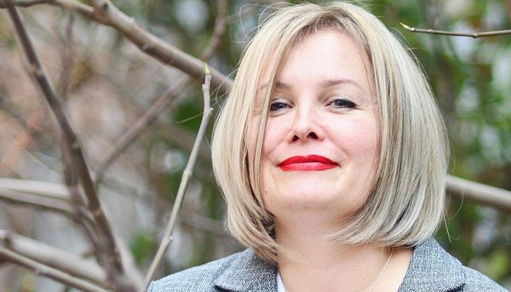 "Пандемията постави целия свят, не само България, пред една задача, която сме напълно в състояние да решим, но години наред сме отлагали", пише Тодорова "Пандемията постави целия свят, не само България, пред една задача, която сме напълно в състояние да решим, но години наред сме отлагали", пише Тодорова