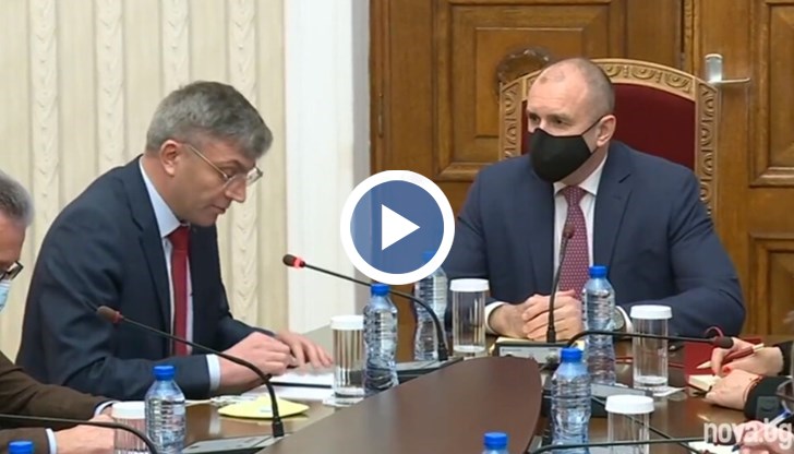 НА ЖИВО: ДПС на консултация при Румен Радев