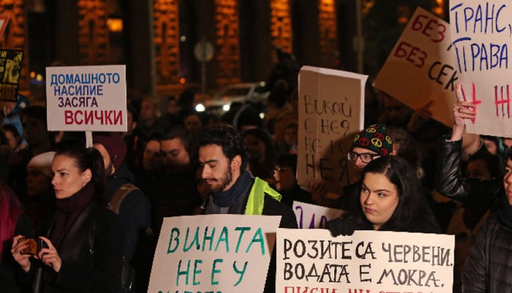 Въвежда се и наказание затвор за изнасилване, извършено от настоящ или бивш съпруг