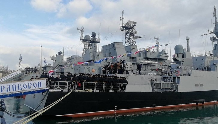 Корабът е въоръжен с ракети „Калибър“ Корабът е въоръжен с ракети „Калибър“