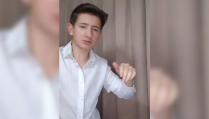 Касим има близо 5 милиона гледания на ежедневните си клипове в платформата