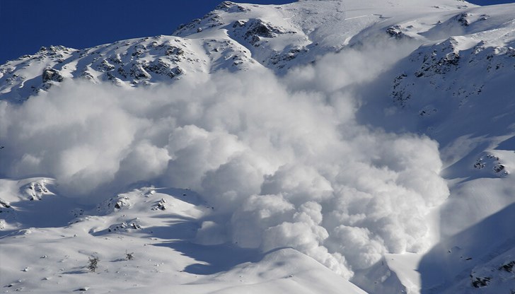 49-годишен скиор е намерил смъртта си под лавина в кантон Швиц