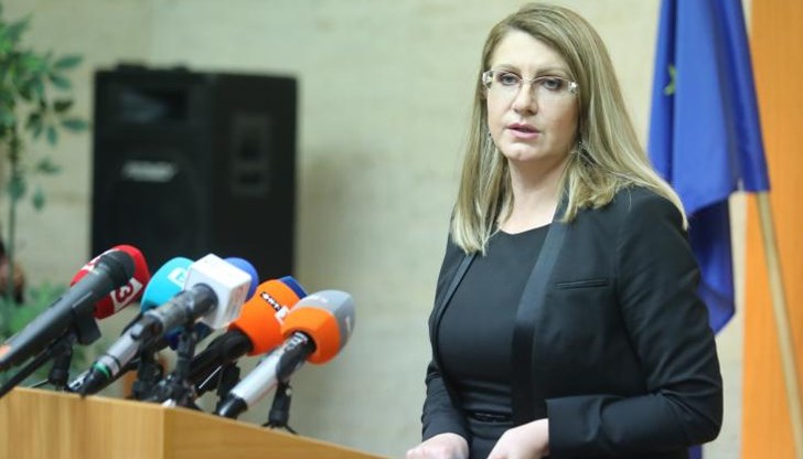 Законодателната самодейност, представена като инициатива, е безсилие