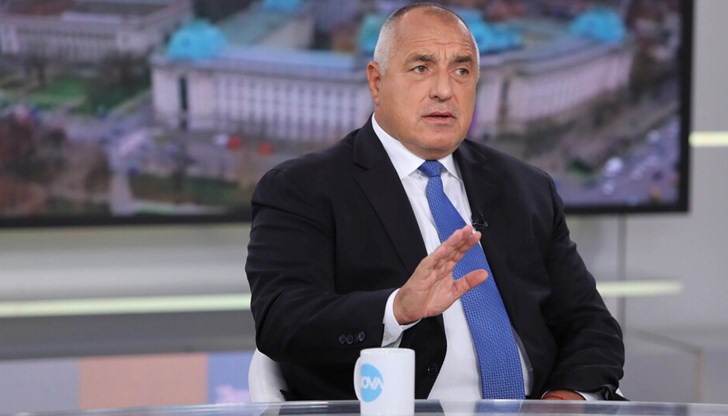 Броени месеци преди изборите Боби Браун реши да овладее еднолично телевизията, за да има пълен контрол над съдържанието