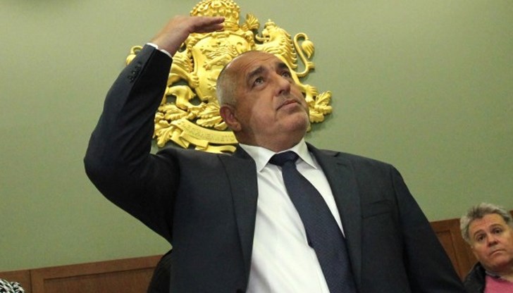 Според информацията в Twitter Борисов има 98 405 последователя. Потребители с подобна аудитория имат средно по 18.5% фалшиви последователи. Или близо четири пъти по-малко Според информацията в Twitter Борисов има 98 405 последователя. Потребители с подобна аудитория имат средно по 18.5% фалшиви последователи. Или близо четири пъти по-малко