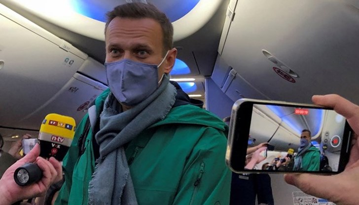 Самолетът с критика на Кремъл кацна на летище Шереметиево в Москва