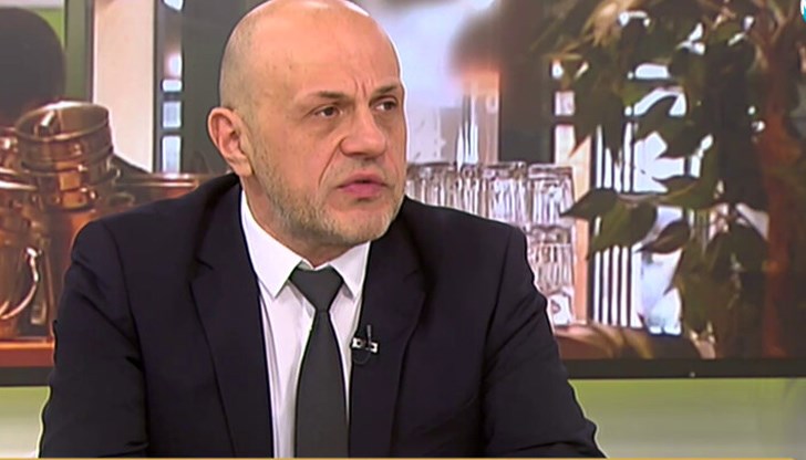 "Очаквам да имаме решение още в началото на следващата седмица“ каза Дончев