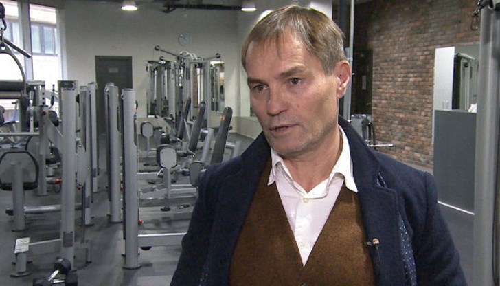 "Ясно, точно и категорично се разбрахме, че фитнесите ще отворят на 1 февруари. Лесно се споразумяхме, министърът прие всички наши аргументи", каза Петър Ангелов "Ясно, точно и категорично се разбрахме, че фитнесите ще отворят на 1 февруари. Лесно се споразумяхме, министърът прие всички наши аргументи", каза Петър Ангелов