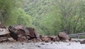 Повишена опасност от нови свлачища и срутища по пътищата