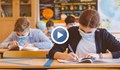 Завръщане в клас: Дезинфекция, маски и проветряване на стаите