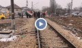 НА ЖИВО: Протестиращи блокираха жп линията в квартал “Факултета”