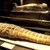 Археолози откриха мумия със златен език