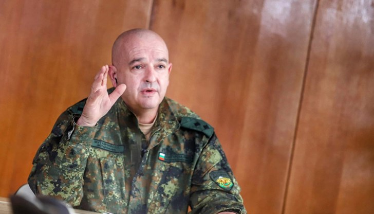 По думите му, начинът да се предпазим от заразяване е ваксината