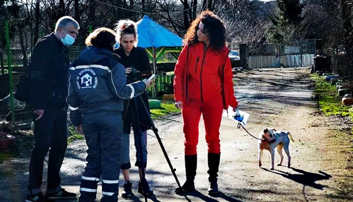 С поставянето на чип се осигурява проследимост на кучетата, а техните собственици се освобождават от дължимата такса за годината на тяхното чипиране С поставянето на чип се осигурява проследимост на кучетата, а техните собственици се освобождават от дължимата такса за годината на тяхното чипиране