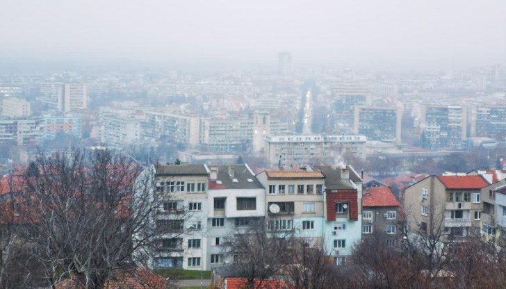 В момента температурата е около минус 4 градуса, но се усеща като минус 7