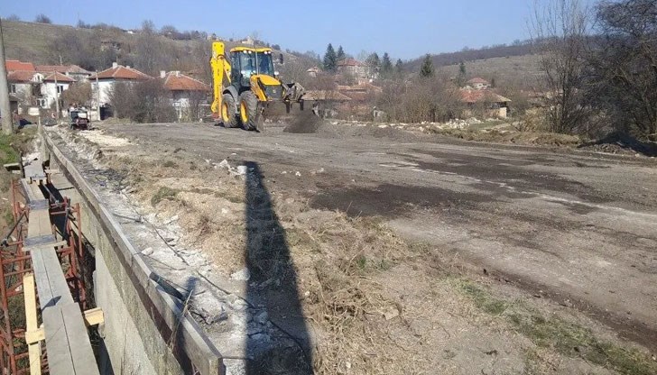 В началото на март се очаква и стартът на ремонта на пътя Писанец - Кубрат