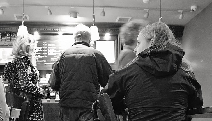 Премиерът с вице-то и здравния министър онзи ден ходят из страната без маски, своите нареждания не спазват Премиерът с вице-то и здравния министър онзи ден ходят из страната без маски, своите нареждания не спазват